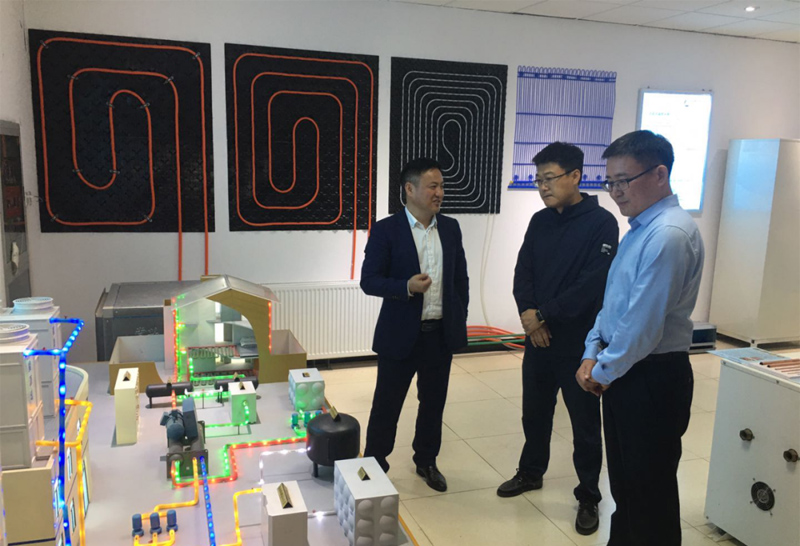 热烈欢迎七台河市经济开发区郭主任一行莅临我司参观指导